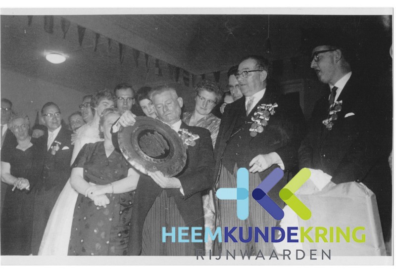 1961-0208 (2)